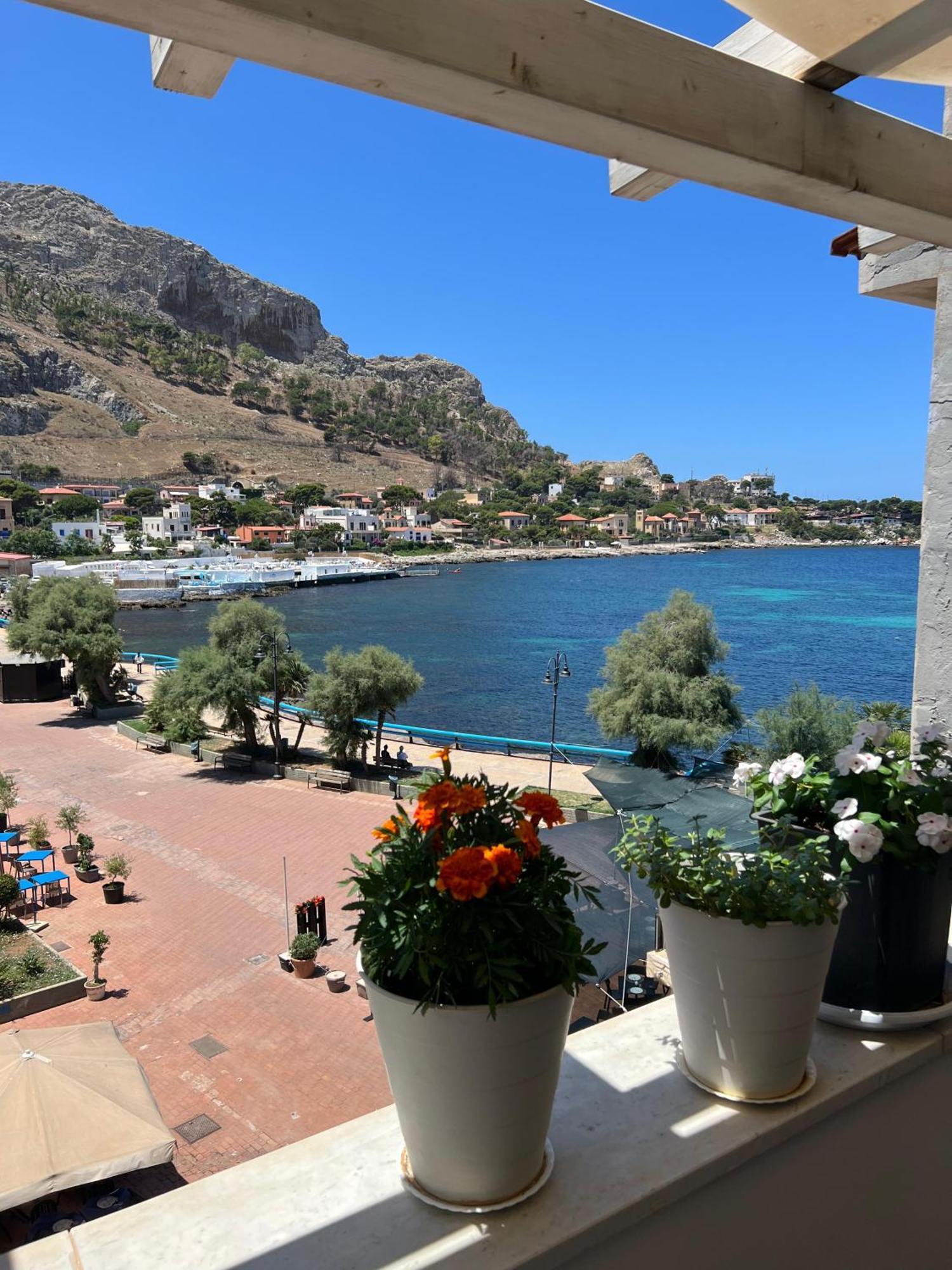 La Piazzetta A Mare Holiday House スフェッラカヴァッロ エクステリア 写真