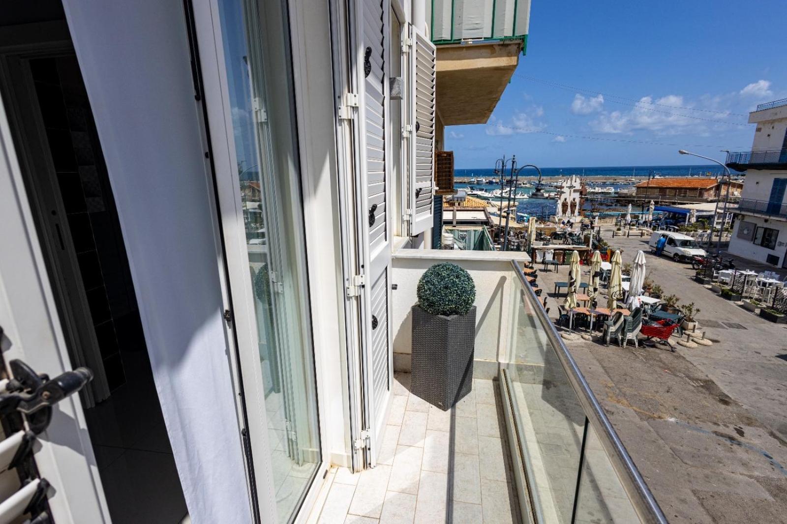La Piazzetta A Mare Holiday House スフェッラカヴァッロ エクステリア 写真